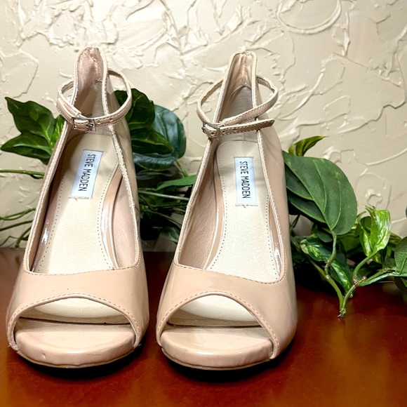 ❤️❤️Steve madden open toes pumps❤️❤️ - Picture 3 of 7